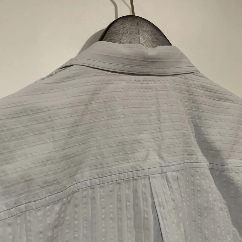 A3️⃣ Tommy Bahama Casual Button Down Shirt Lg - Picture 8 of 9